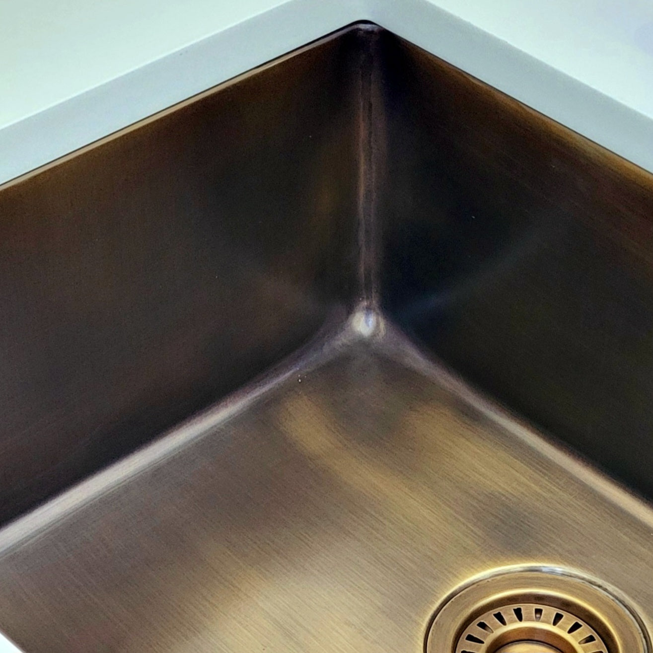 Olif Crudo Rondo 70 Patinated Brass kitchen sink, undermount or topmount