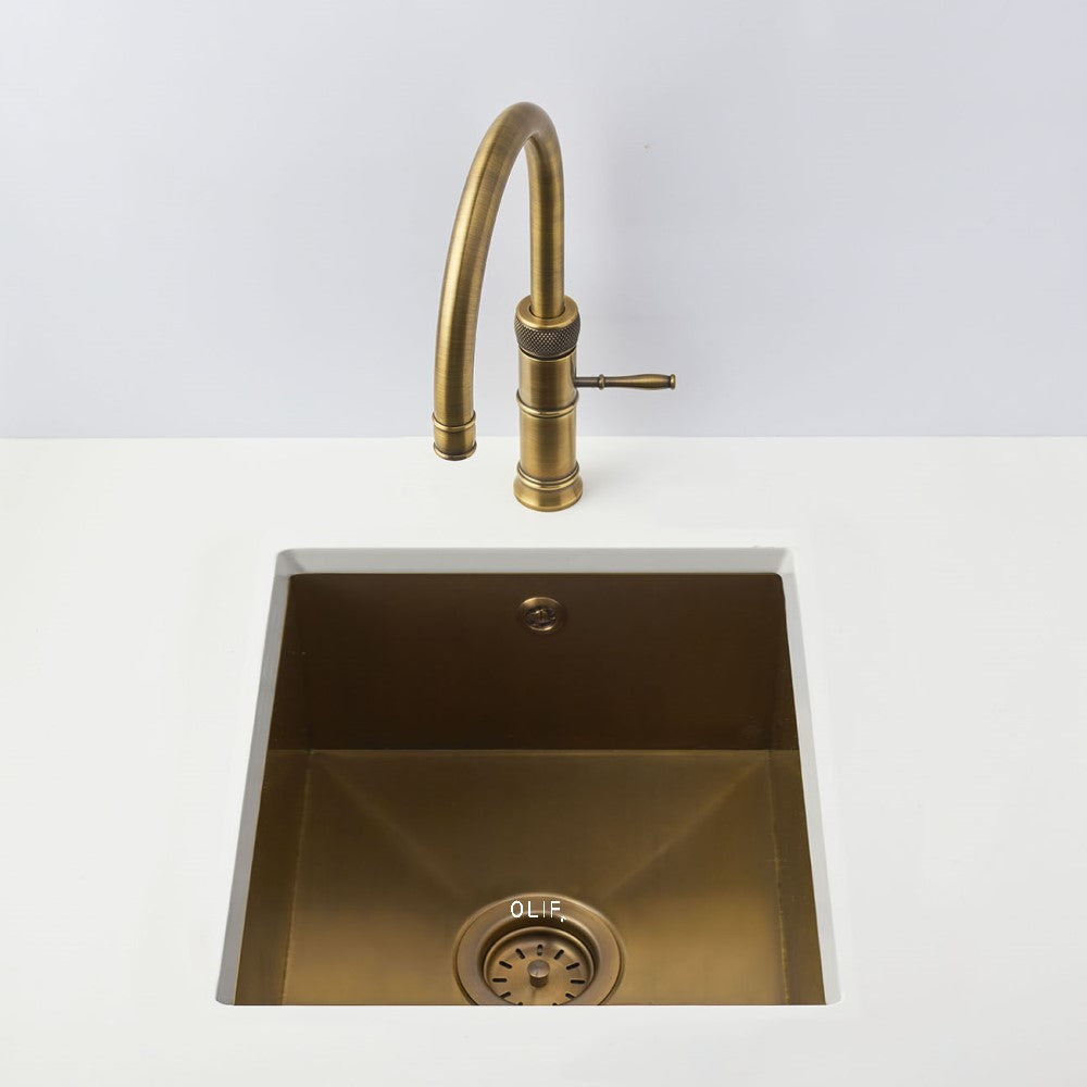 Olif Crudo 34 Patinated Brass kitchen sink, undermount or topmount