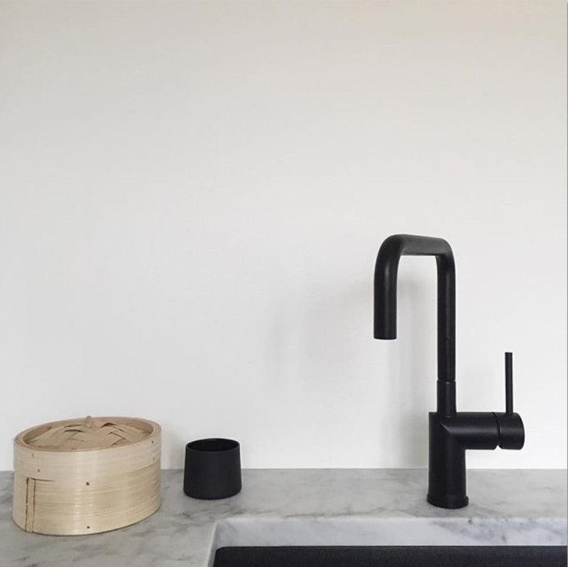 Nivito RH 320 Matte Black, kitchen mixer tap - Olif