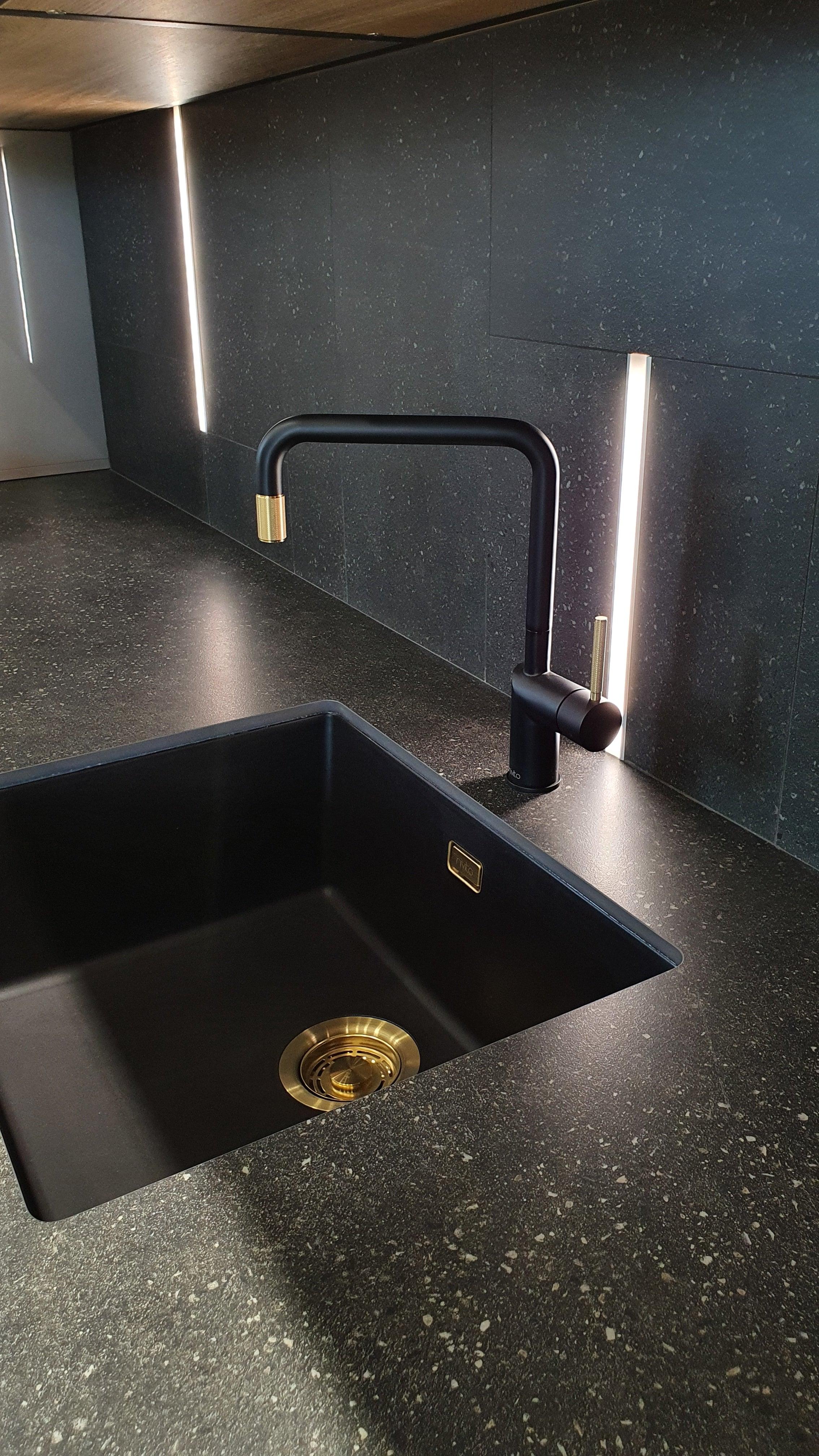 Nivito RH-340-IN-BISTRO Black & GOLD, kitchen mixer tap - Olif