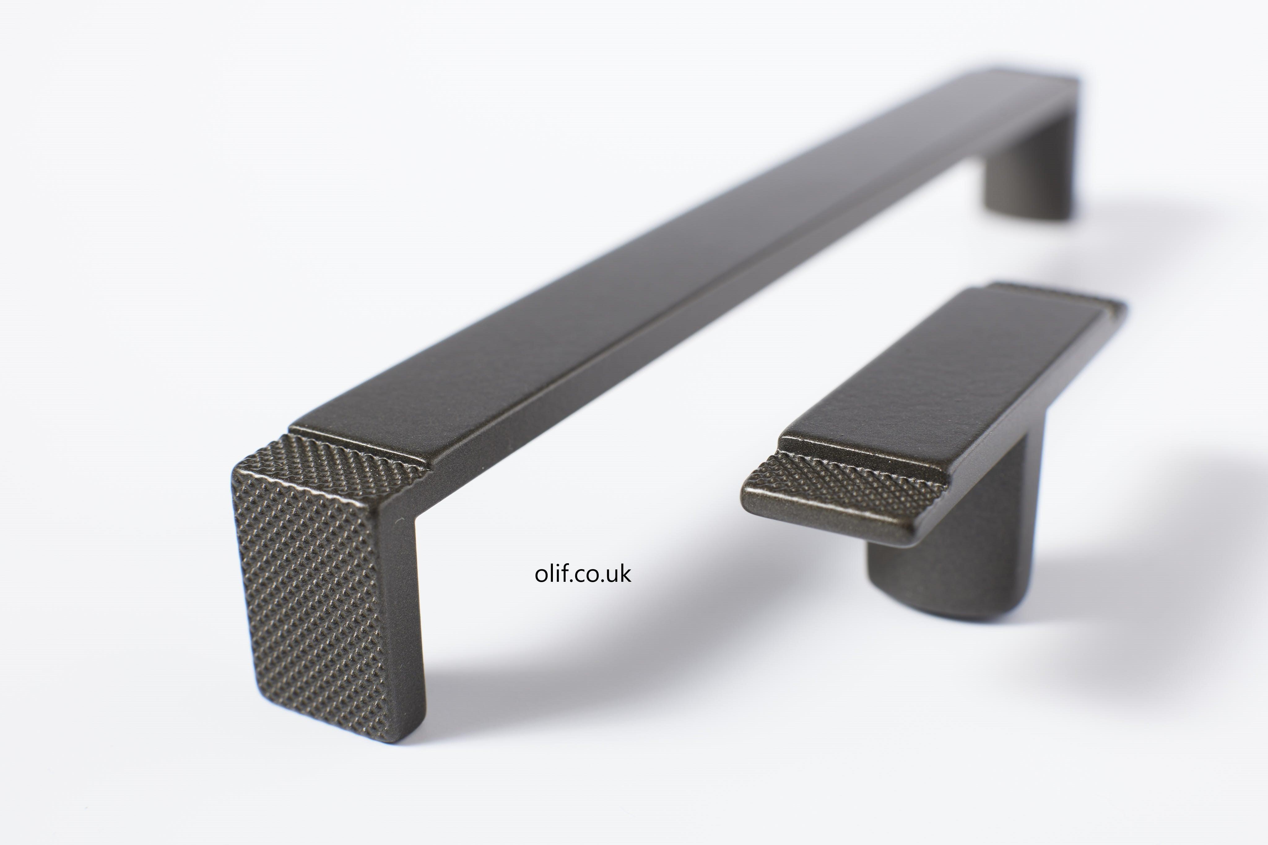 Olif Rocky Cabinet D Handle Anthracite - Olif