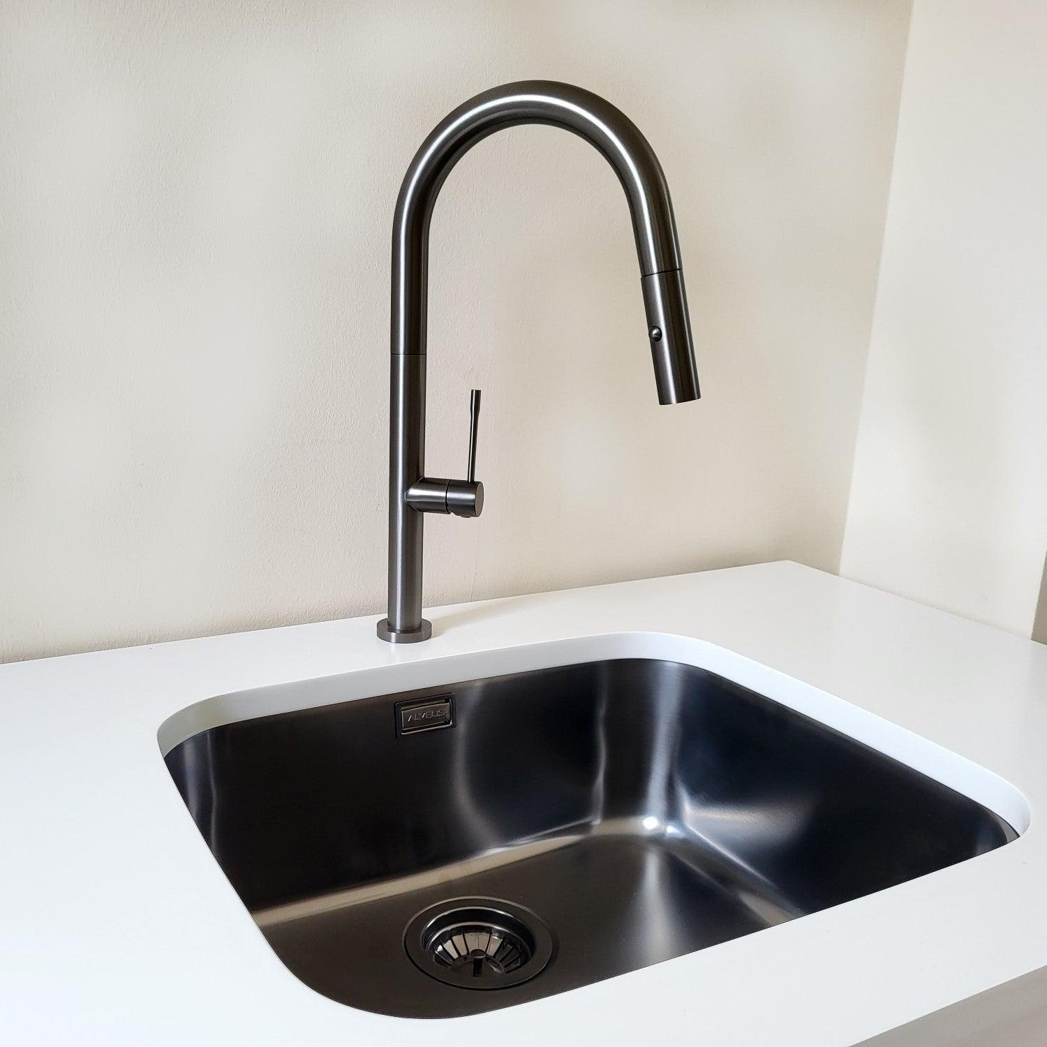 Quadron Felicity kitchen tap, Anthracite - Olif