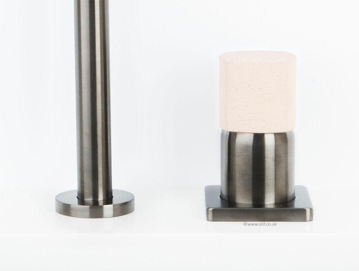 Ritmonio Assoluto Brushed Anthracite kitchen tap with Colour Stone Mixer Handle - Olif