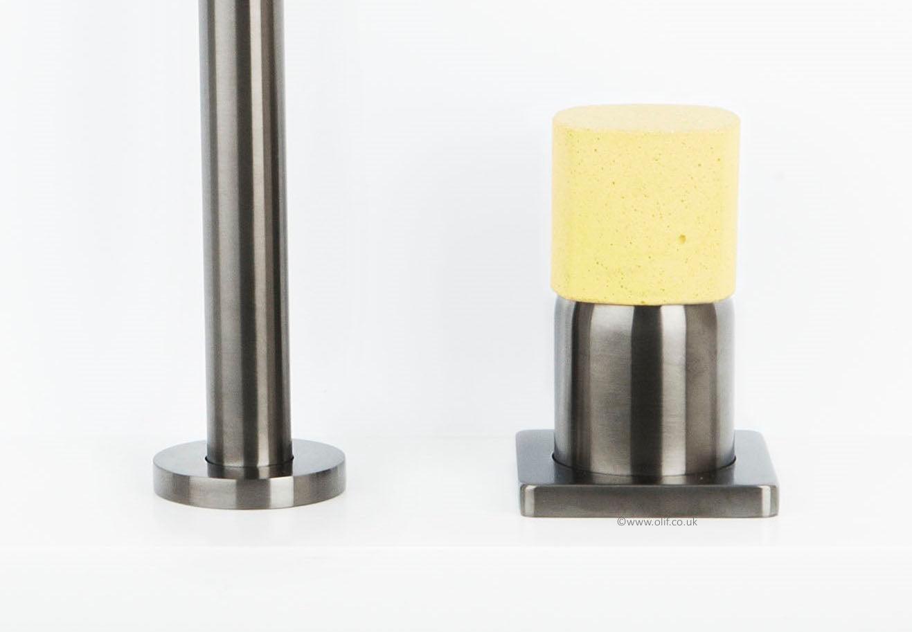 Ritmonio Assoluto Brushed Anthracite kitchen tap with Colour Stone Mixer Handle - Olif
